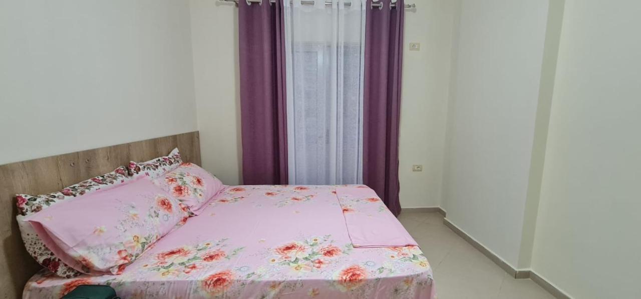 Saranda City Center & Beach Apartament 2 Bed Room Exterior photo